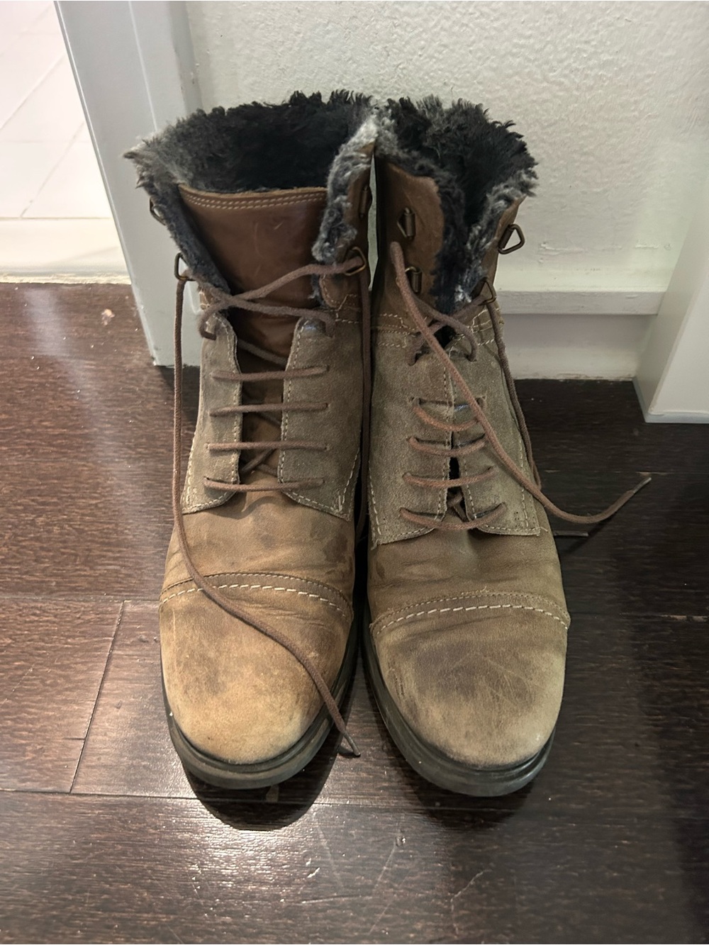 Clark’s Lace-Up Winter Boots with Fur Lining